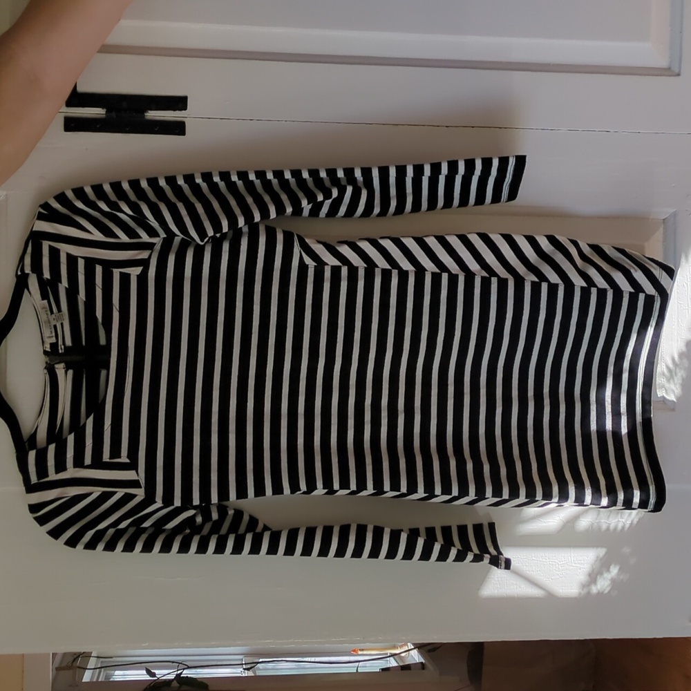Cool striped long-sleeved mini dress
